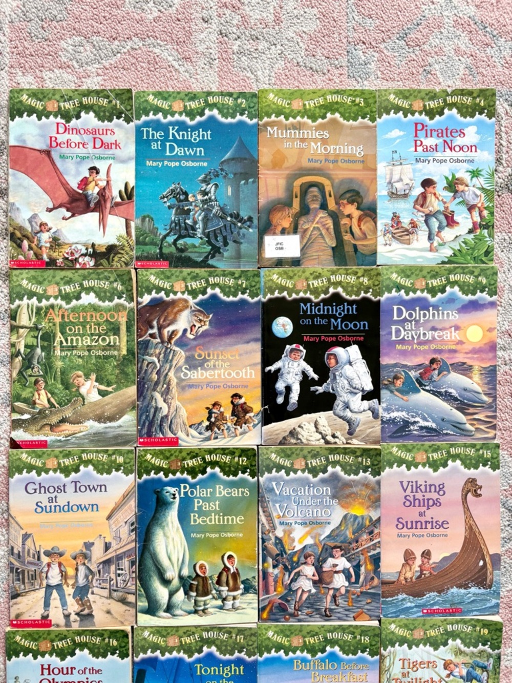 Magic Tree House Book Bundle - Picture 3 of 4